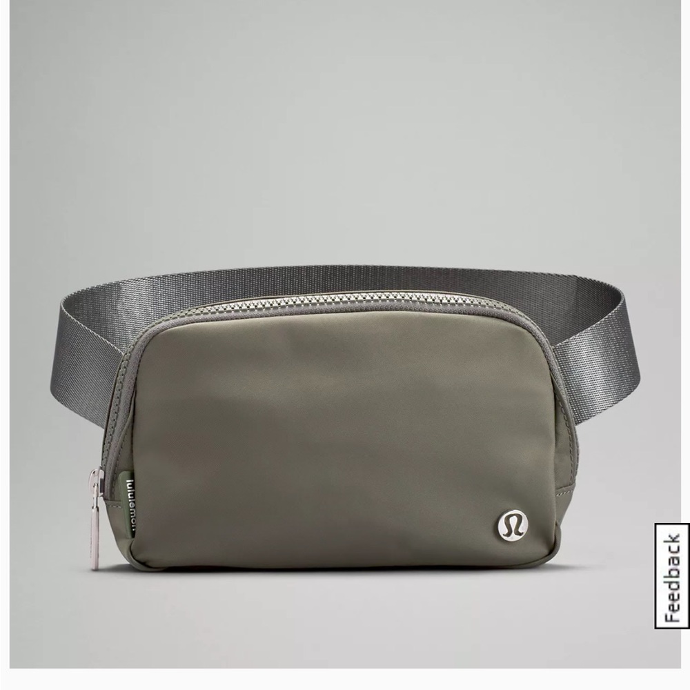 NWT Everywhere Belt Bag 1L - Grey Sage